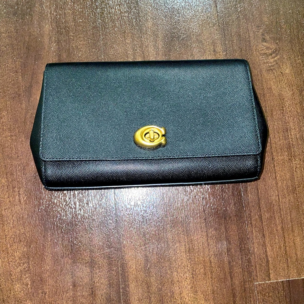 Coach Small Alexa Turnlock Clutch BRAND NEW!